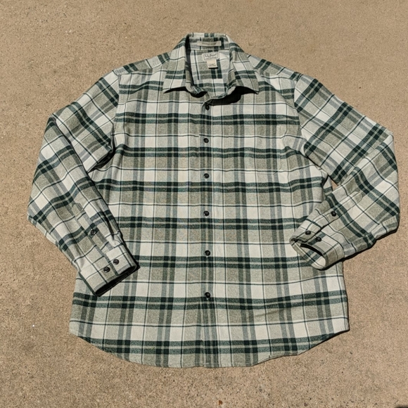 L.L. Bean Other - LL Bean Men's Slightly Fitted Flannel Shirt